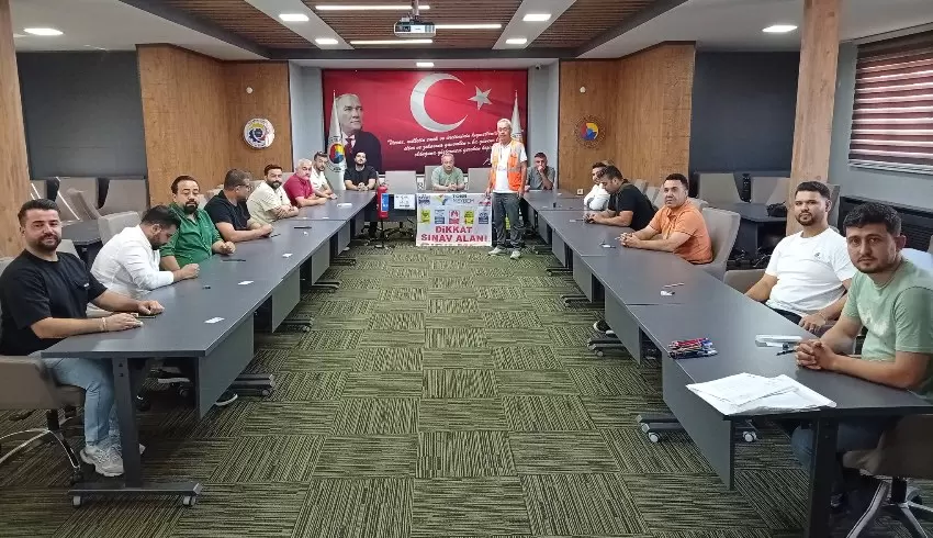 Motorlu kara taşıtları alım-satım sorumlusu sınavları gerçekleştiriliyor