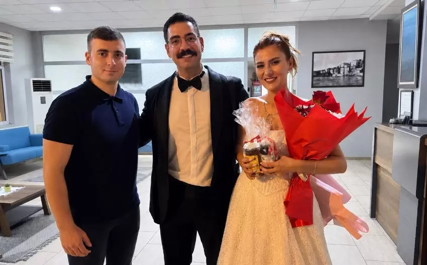 Hayatlarının en özel Gecesinde Azim Oteli Seçtiler Genç Mühendis Çifte Özel Karşılama