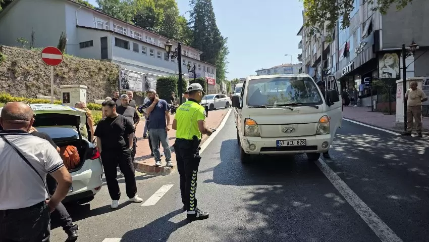 Kdz.Ereğlide karşıya geçmek isteyen yayaya araç çarptı
