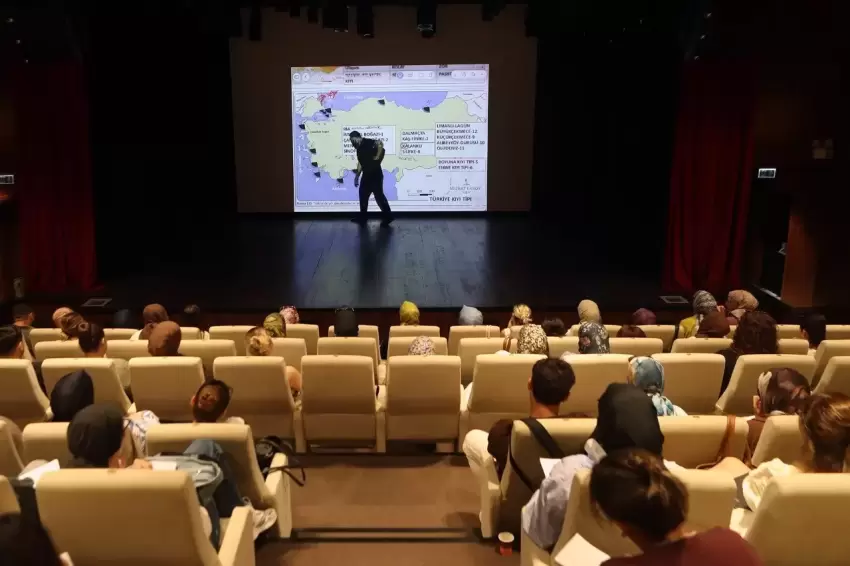 Sakaryada KPSS adayları Büyükşehirle bilgileri tazeledi