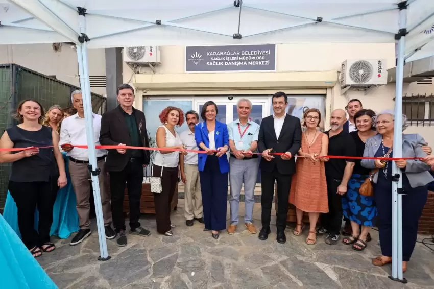 İzmir Karabağlarda Gönüllü Danışmanlık ve Test Merkezi açıldı