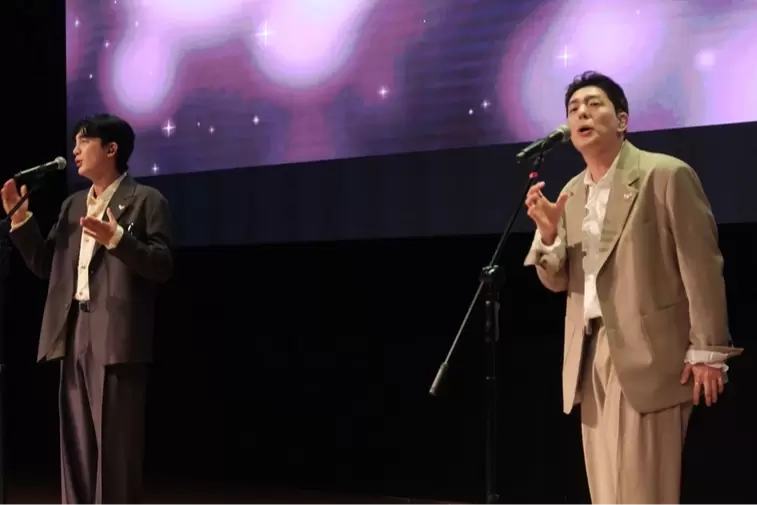 Güney Koreli Müzik Grubu Hoondoo Türkçe şarkıları Çanakkalede seslendiridi