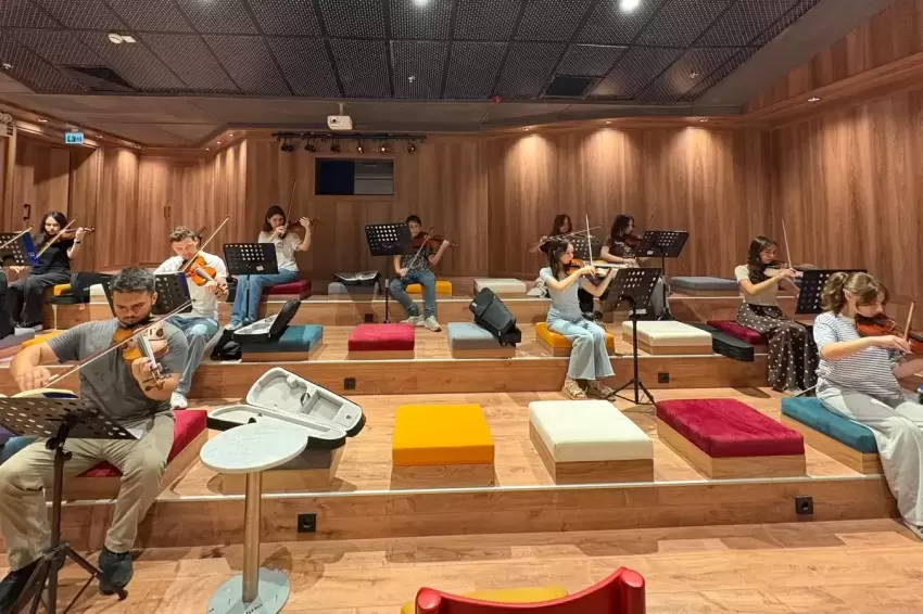 Sakaryada Yaz Müzik Okulunda gençlerin yazı notalarla canlandı