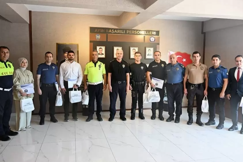 Düzcede başarılı emniyet personeli ödüllendirildi