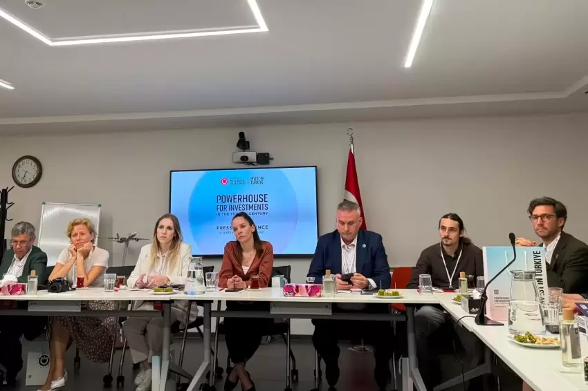 İstanbulda Yatırımlar İçin Güçlü Merkez Türkiye medya programı yapıldı