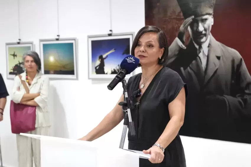 İzmir Karabağlarda Kurtuluşun Şehri İzmir sergisi