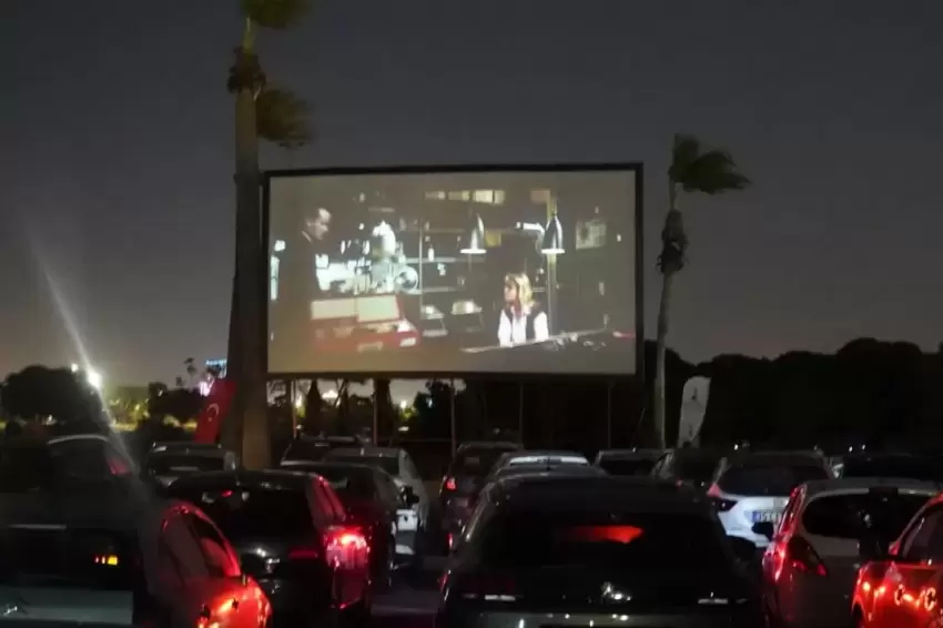 Yeniden Sinematek Arabada Film Keyfi ile nostalji rüzgarı