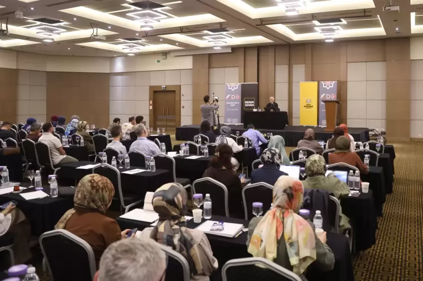 Konya Klasik Düşünce Okulunda akademisyenler kampta buluştu