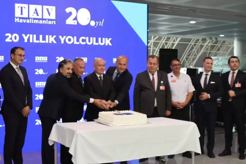 TAV Egeden İzmirde çifte kutlama