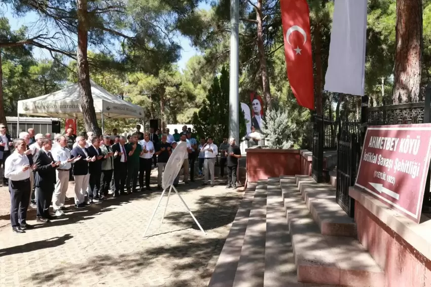Bursanın Kurtuluş Gününde şehitler dualarla anıldı