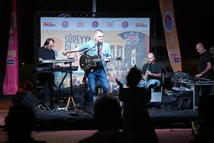 Güz konserlerinin adresi yine Süreyya Plajı