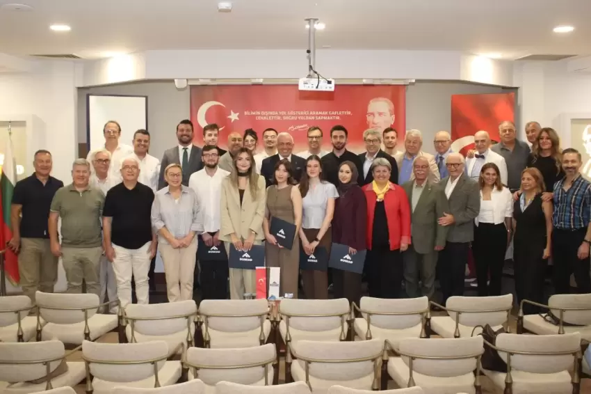 Genç mühendisler iş hayatına hazırlanıyor