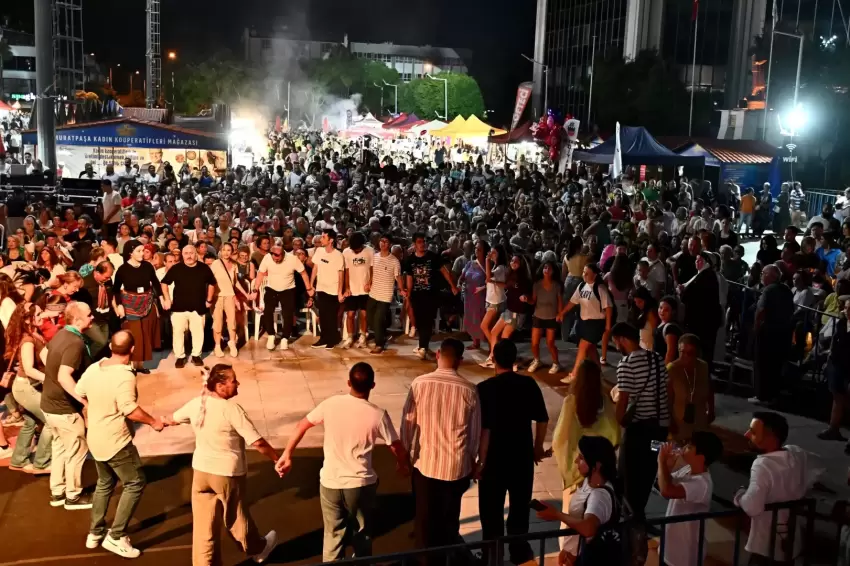 Muratpaşada Karadeniz fırtınası