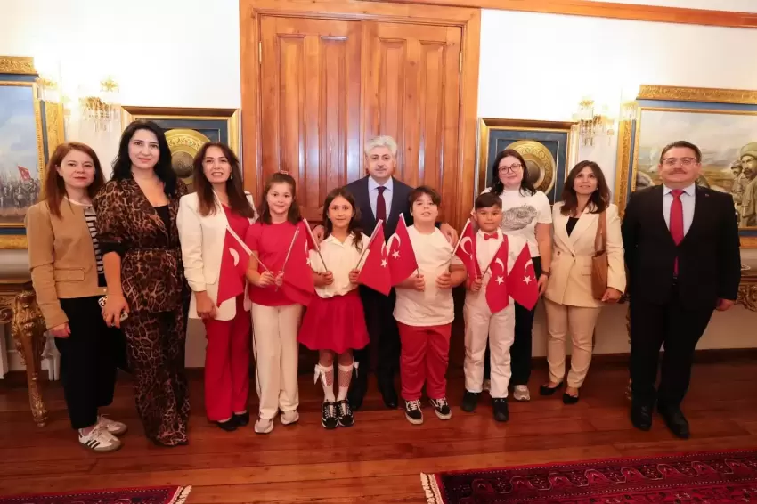 Sakarya eğitiminde yeni dönemin ilk gününde Vali Doğana anlamlı ziyaret