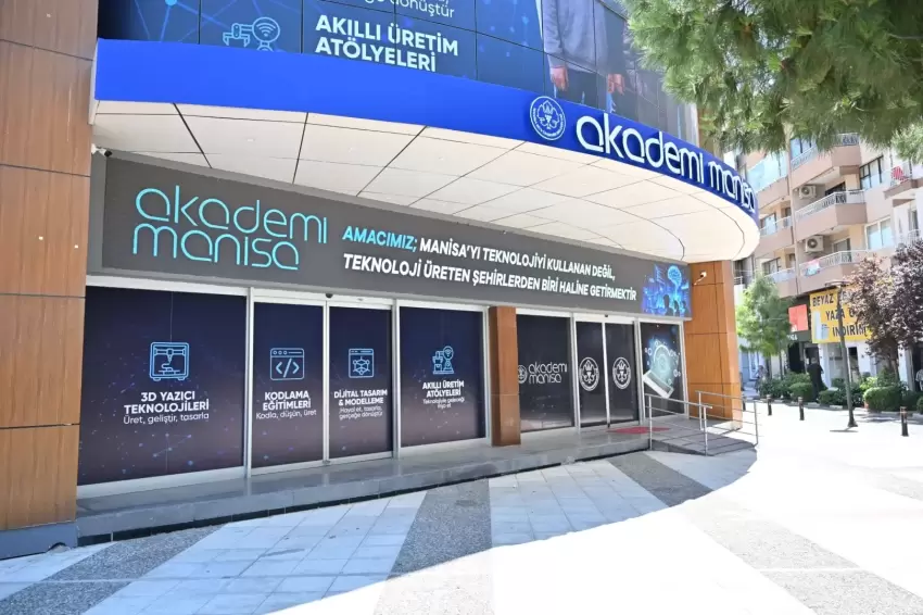 Akademi Manisada yeni dönem hazırlığı