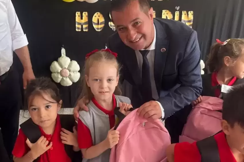 Yenimuhacir Belediyesinden öğrencilere ilk destek
