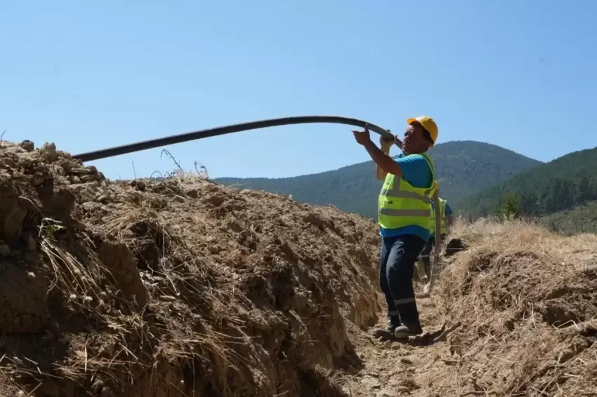 Balıkesirde kırsala altyapı hizmet yağmuru