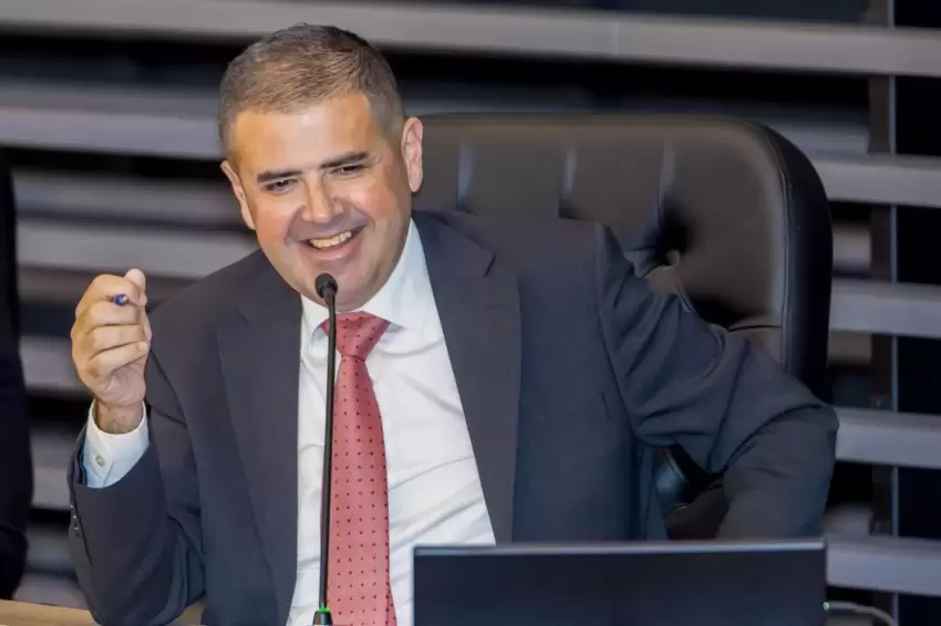 Mezitli Belediye Başkanı CHPden ihraç edildi