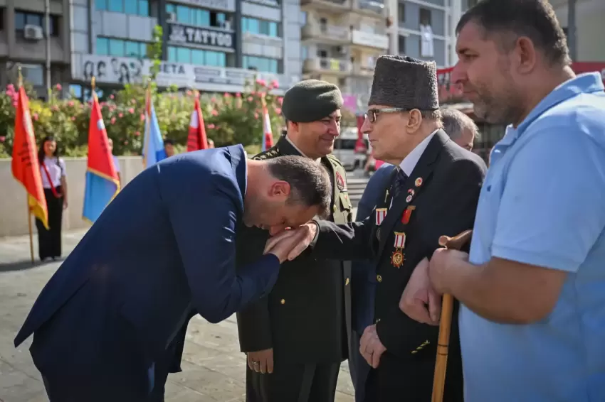 Bornovada 19 Eylül Gaziler Günü törenle kutlandı