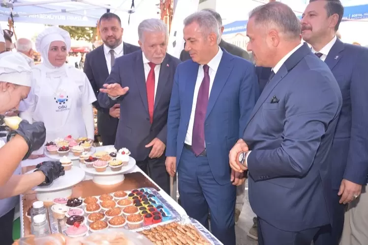 İzmirde Ahilik Haftası festival havasında kutlandı