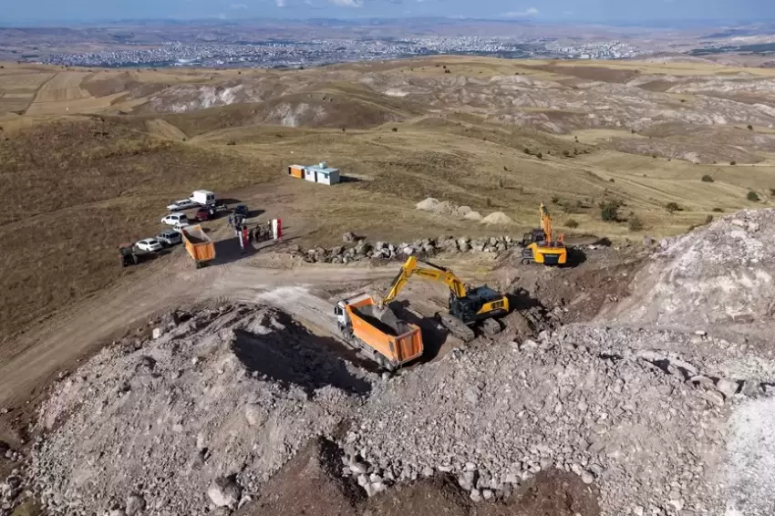 Sivas Belediyesi Çerçideresi Bazalt Taş Ocağını üretime aldı