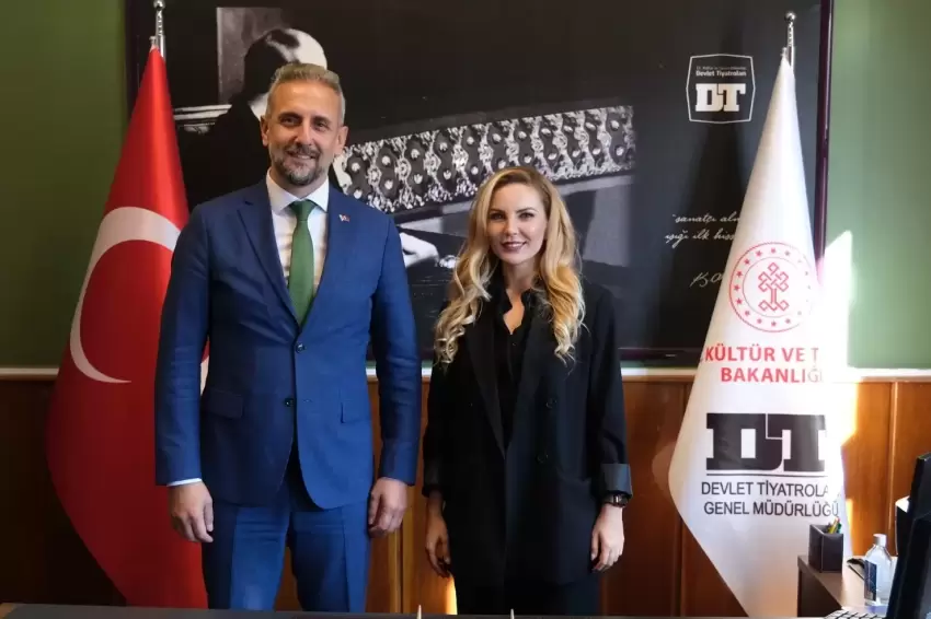 Bursa Devlet Tiyatrosunda Esendemir dönemi