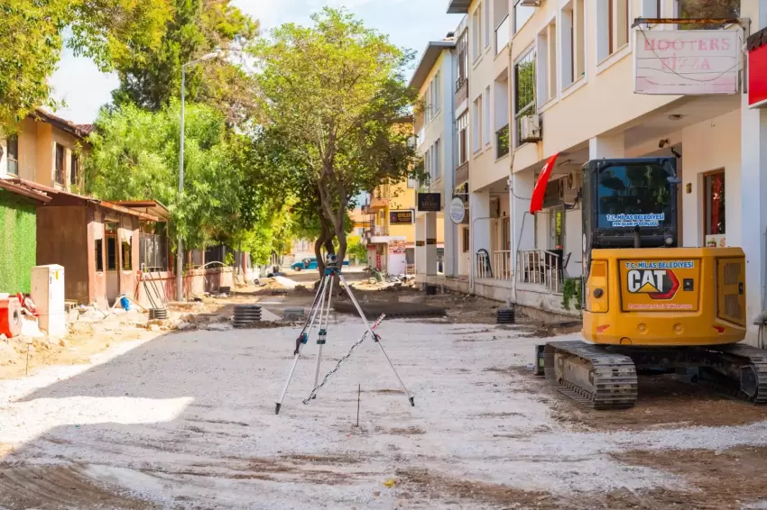 Milasın cadde ve sokakları parke ile kaplanıyor