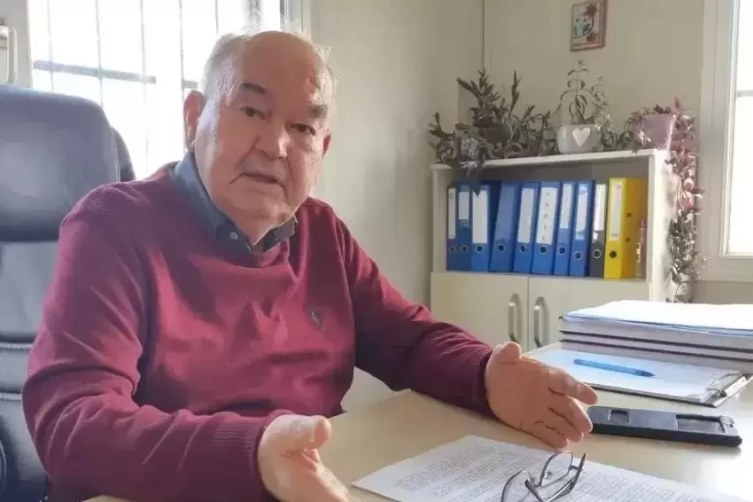 İzmirin eski başkanı Burhan Özfatura vefat etti