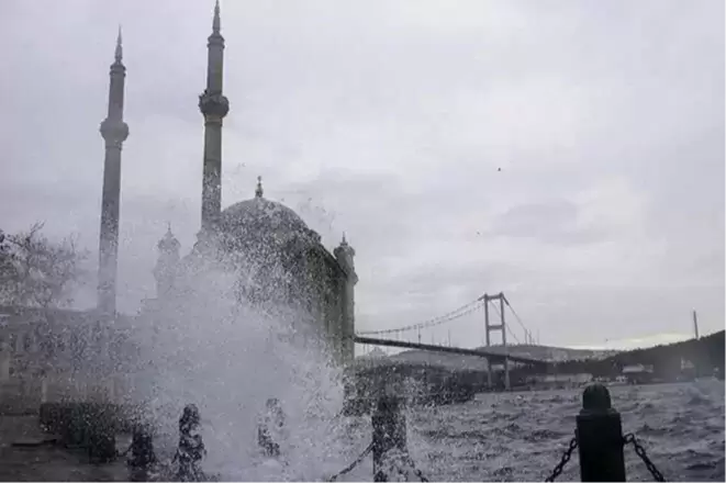 Meteorolojiden 7 bölgede kuvvetli yağış ve rüzgar uyarısı