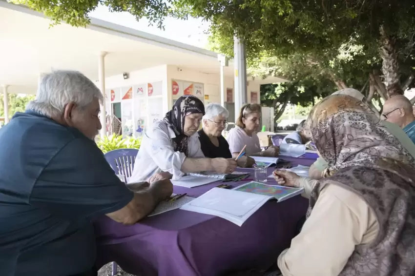 Mersinde alzheimer hastaları sahilde buluştu