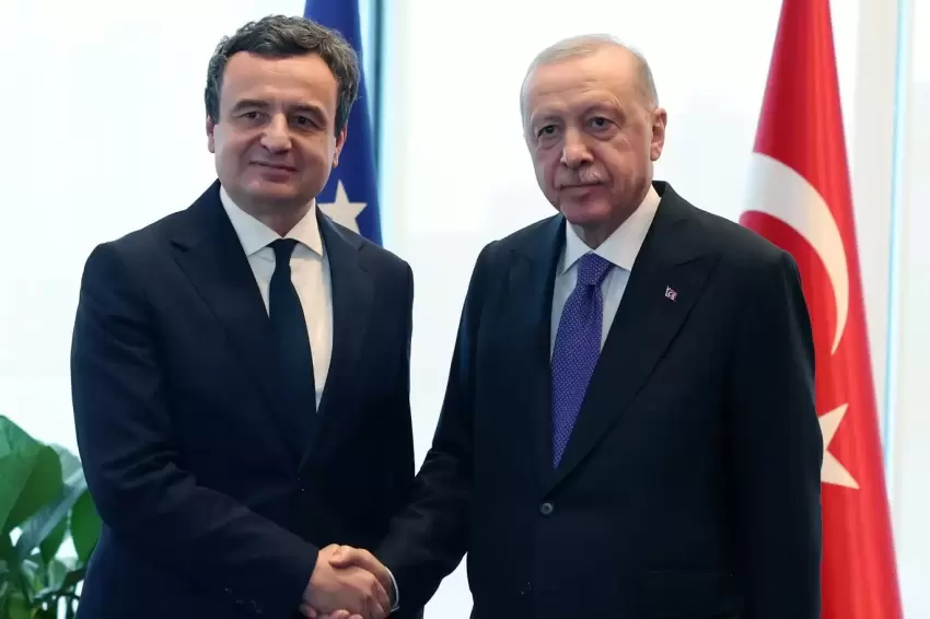 Cumhurbaşkanı Erdoğan, Kosova Başbakanını Türkevinde kabul etti