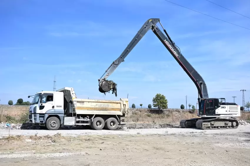 Manisada MASKİden 250 kilometrelik dere temizliği