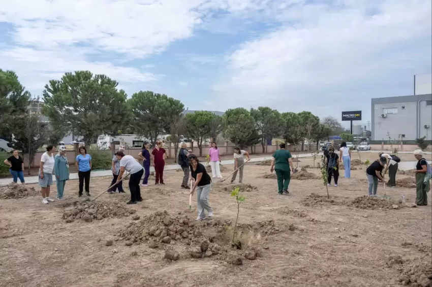 İzmir Bornovada nesiller hareketlilikte buluştu