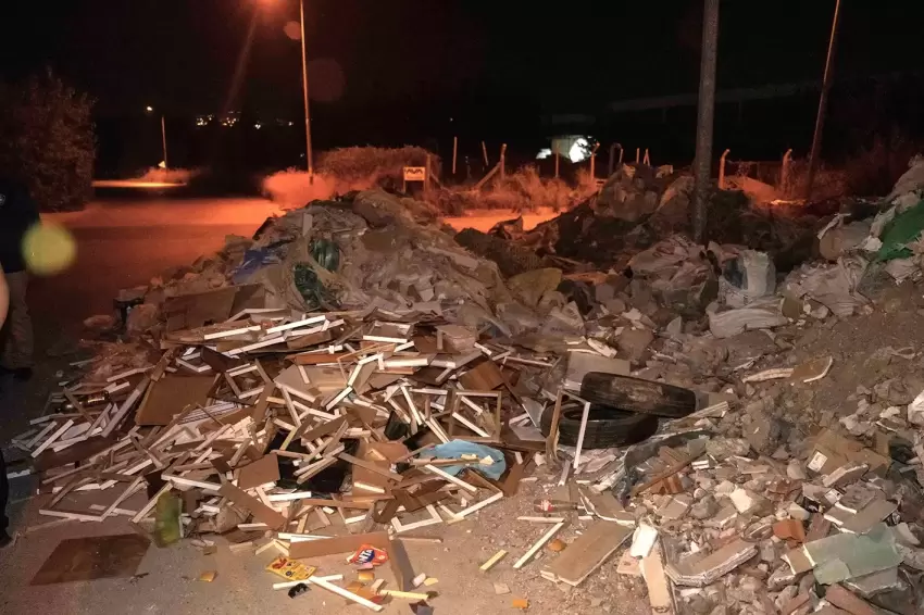 İzmir Bornovada kaçak moloz seferberliği
