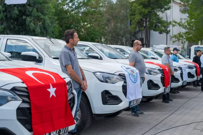 Milas Belediyesi araç filosunu 9 yeni araçla güçlendirdi