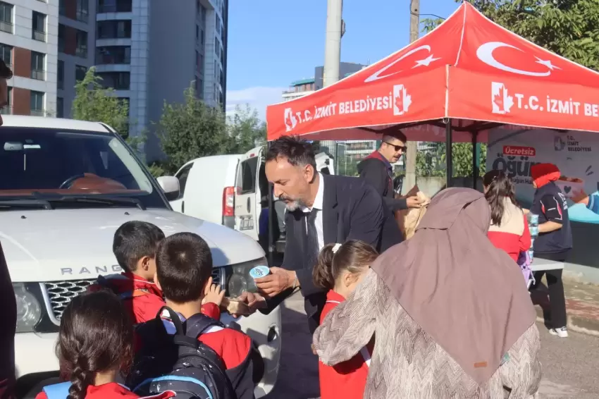 İzmitte Beslenme Saati desteğine devam
