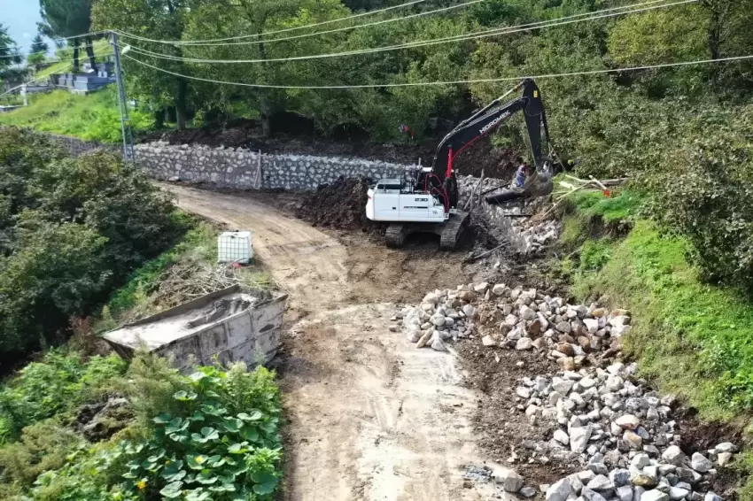 Ordu Fatsada yol güvenliği için taş duvar
