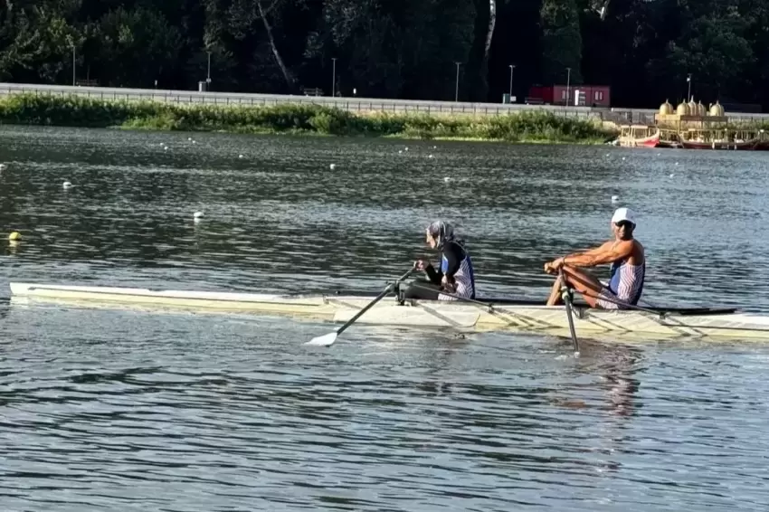 Enkazdan şampiyonluğa: Emine Nurun kürekleri bu kez umut için çekildi