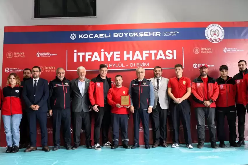 Kocaelide Genel Sekreter Baraçlıdan itfaiye personeline teşekkür ziyareti