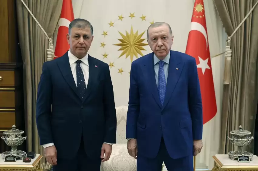 İzmir Büyükşehir Belediye Başkanı Cemil Tugay, Külliyede