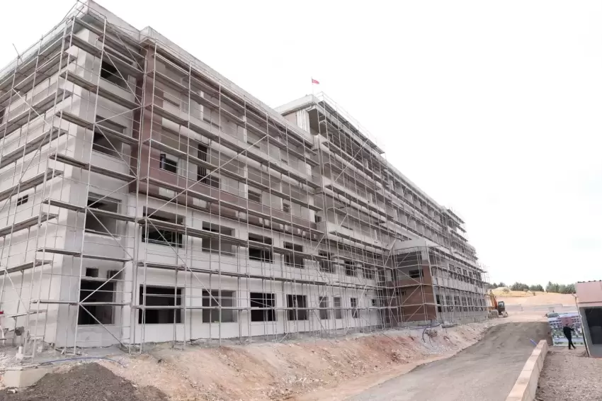 Gaziantepte yapımı süren Yaş Bakım ve Rehabilitasyon Merkezine ziyaret