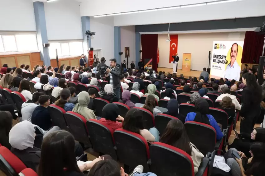 Konya Büyükşehirden üniversite buluşmaları devam ediyor