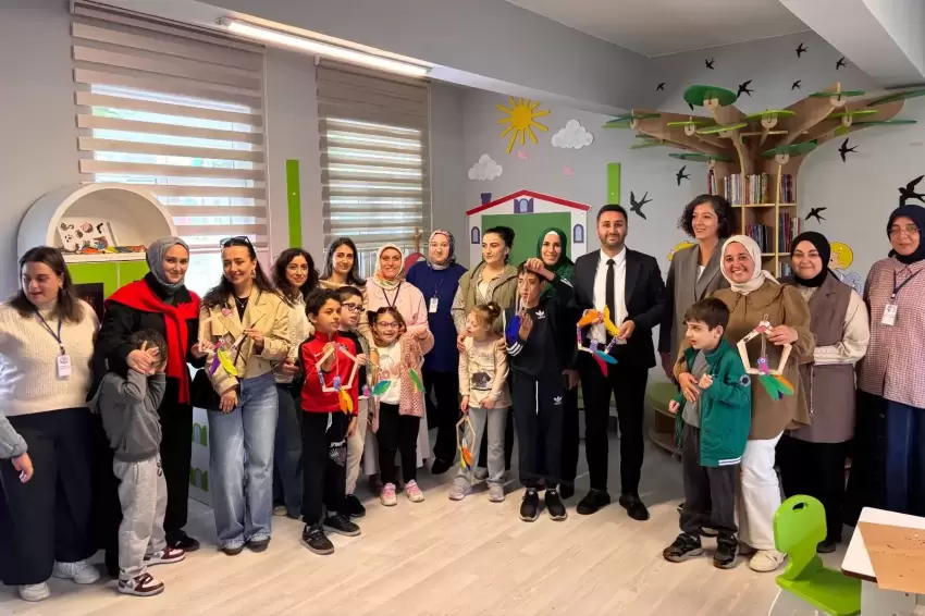 Trabzonlu öğrenciler Çilekli Düşler Köyünde eğlendi