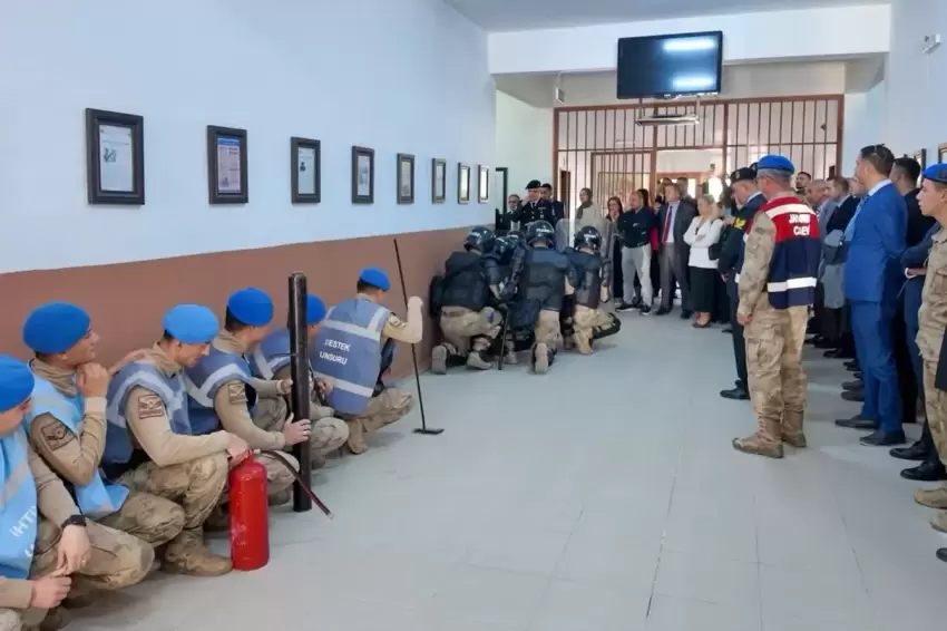 Çanakkalede 48 kursiyere Ceza İnfaz Koruma eğitimi