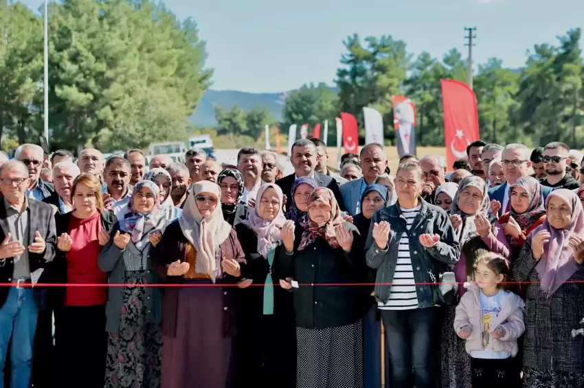Gülbağlık yolu ulaşıma açıldı, gönüller birleşti