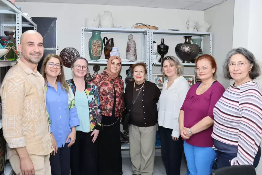 Bursa seramik duayeni Prof.Dr. Sevim Çizeri ağırladı