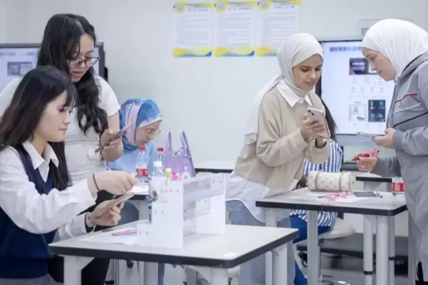 CGTN: Çin dünya genelinde kadınları güçlendirmek için dijital teknolojileri nasıl kullanıyor