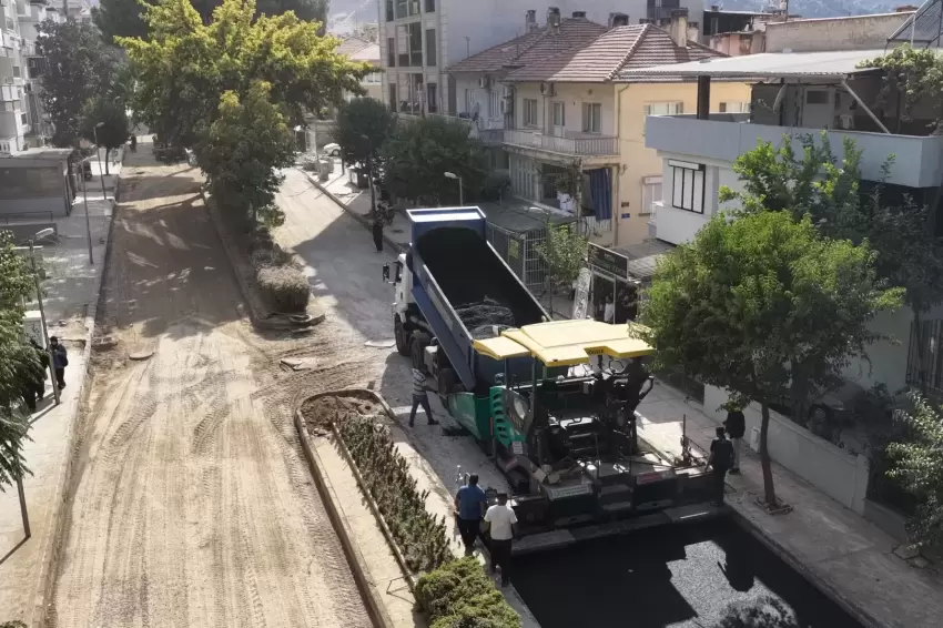 Manisa Salihlide o cadde Feraha kavuşuyor