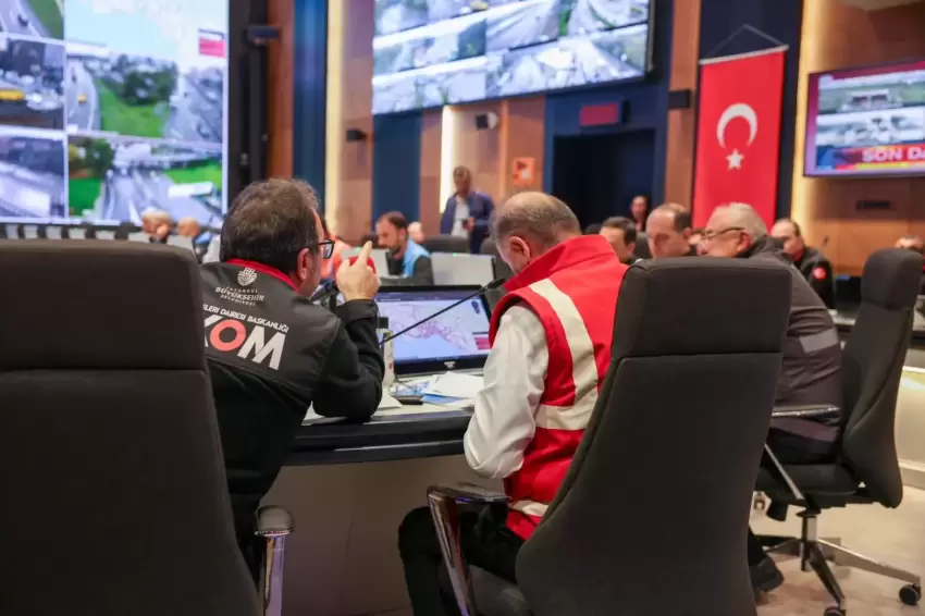 İstanbulda hasar tespit başladı... AFADın uyarılarına dikkat