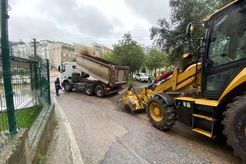 Gebze Belediyesinden sağanak yağışa karşı kapsamlı mücadele